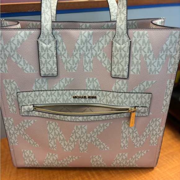 Large Michael Kors bag - Picture 2 of 5